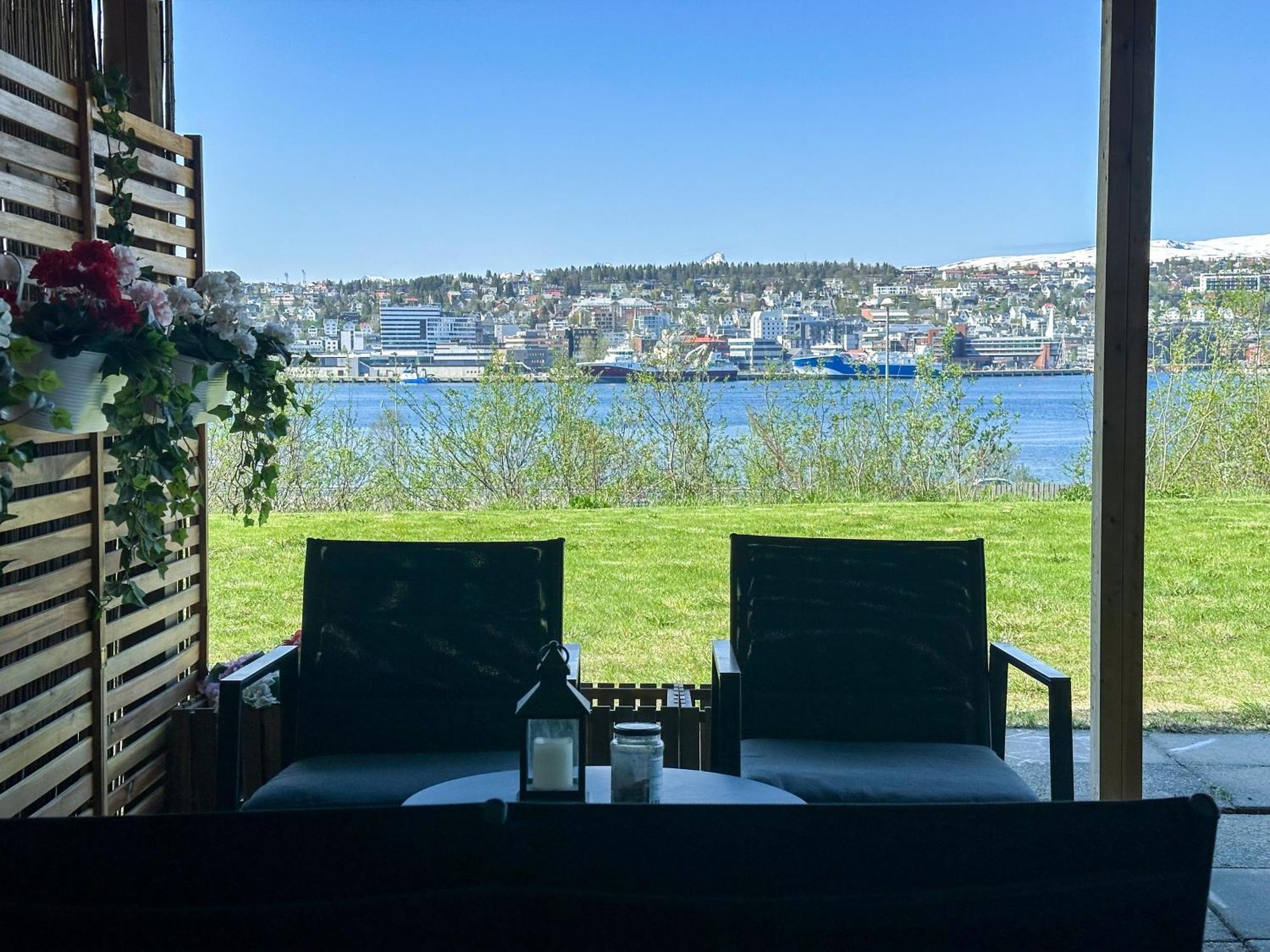 Panorama View - Free Parking - Perfect For Couples Apartment Тромсьо Екстериор снимка