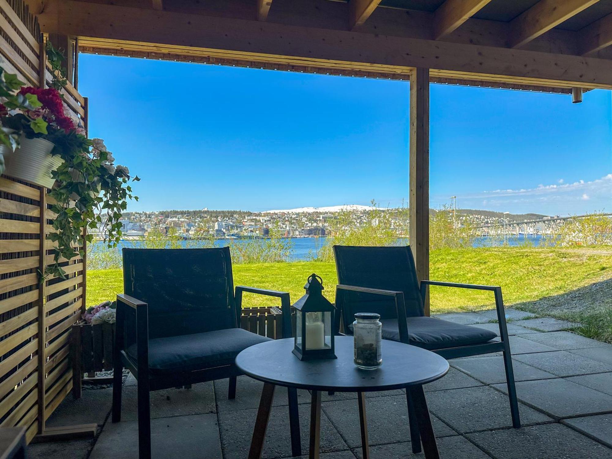 Panorama View - Free Parking - Perfect For Couples Apartment Тромсьо Екстериор снимка